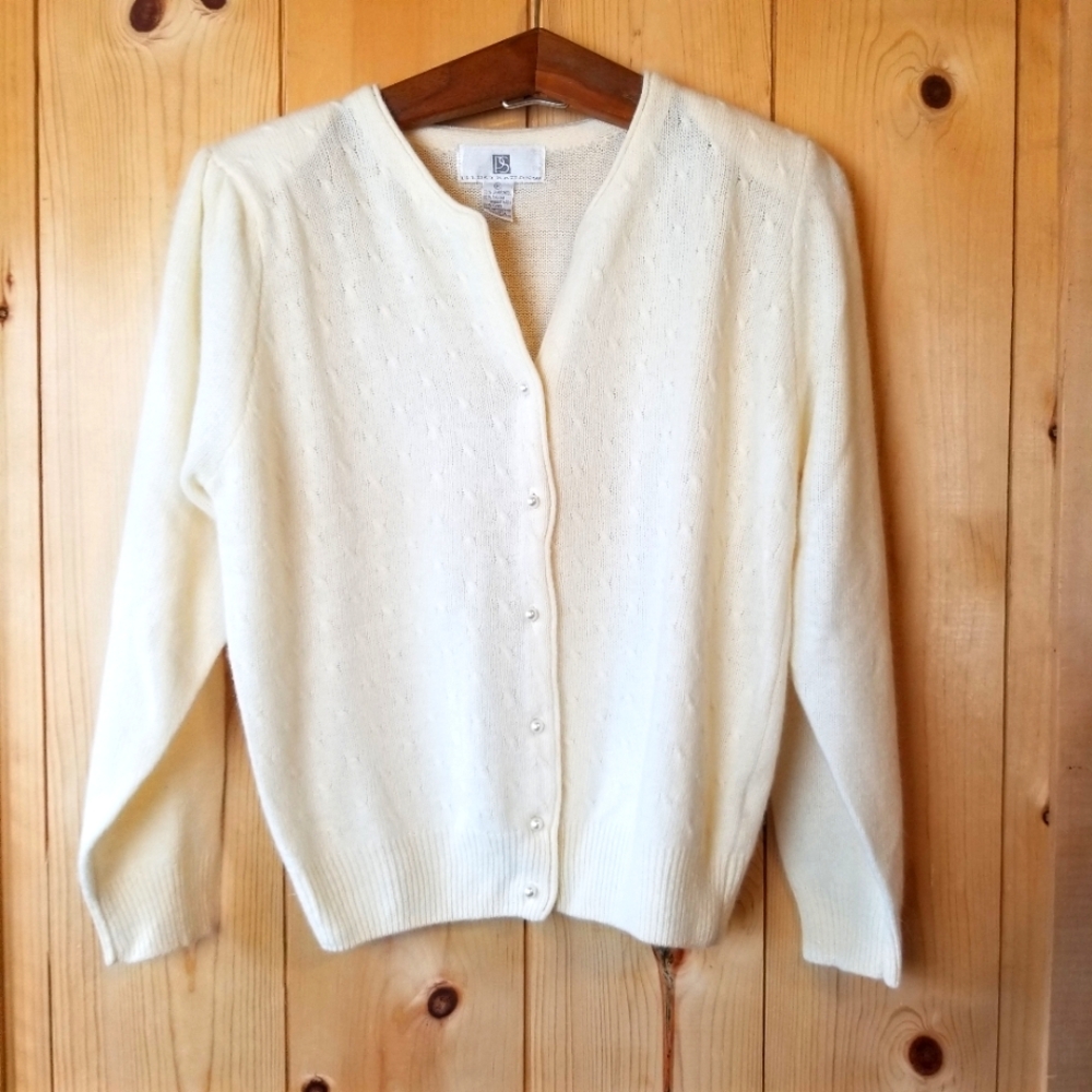 Vintage PS Illustrations Angora/Wool Cream Pearl Button V-Neck Cardigan Sweater